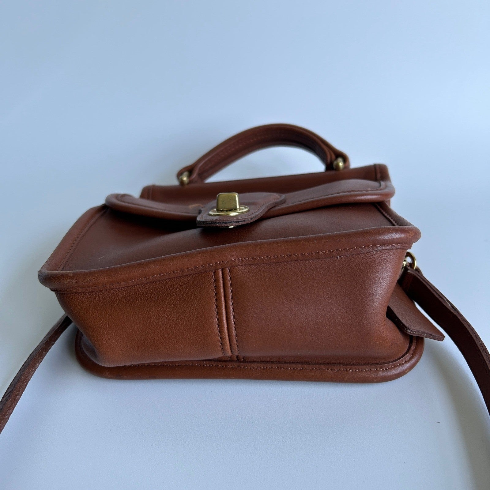 Coach Winnie 9023 British Tan Leather Crossbody Bag Good