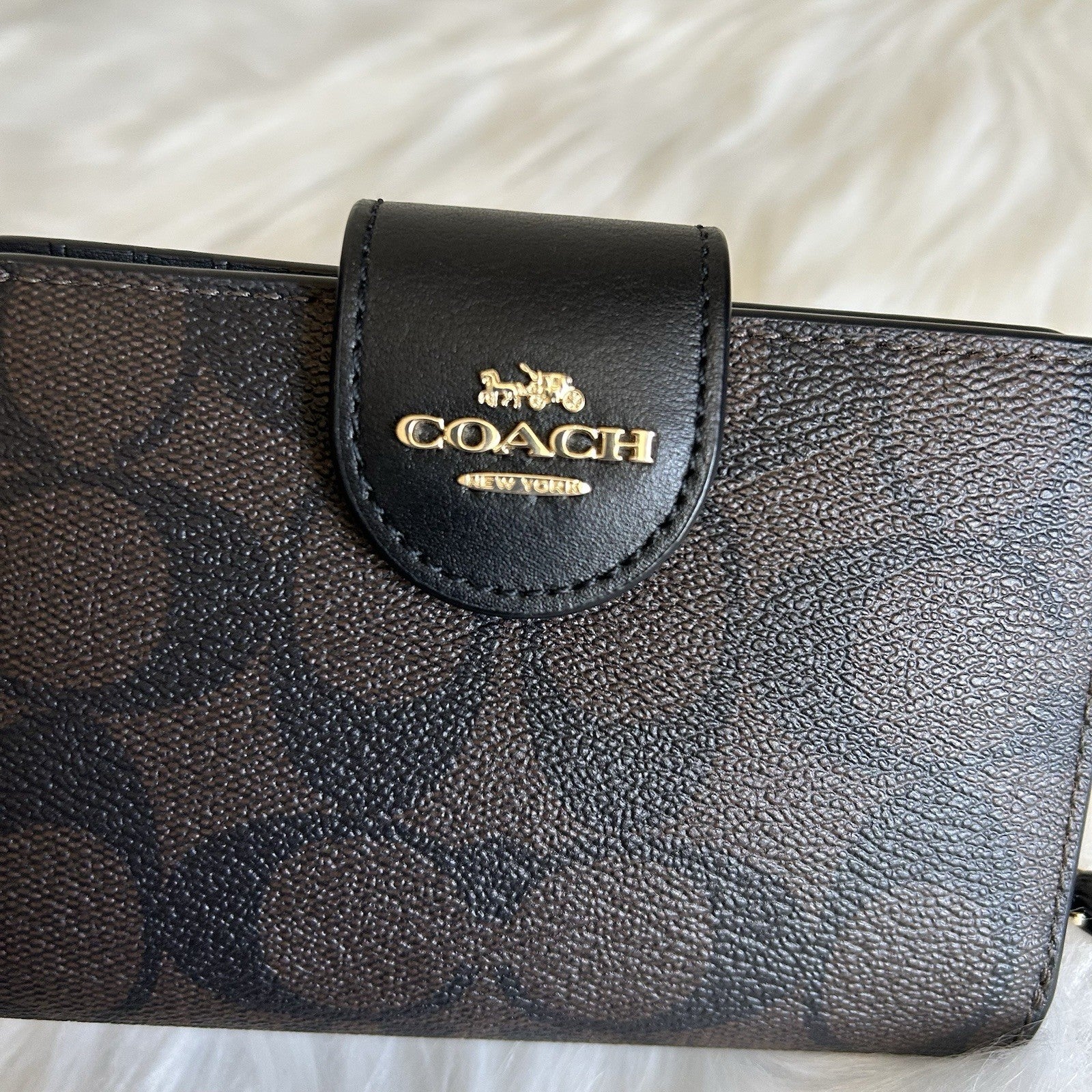 Coach Medium Corner Zip Brown Black Signature Canvas Leather Wallet Excellent