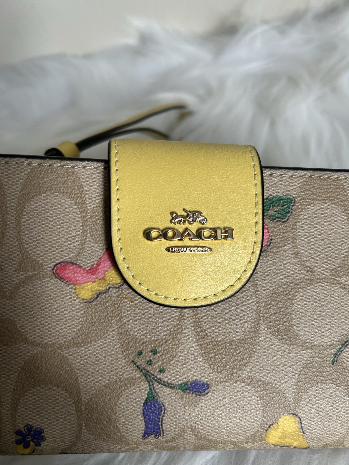 COACH Tech Wallet In Signature Canvas With Dreamy Veggie Print