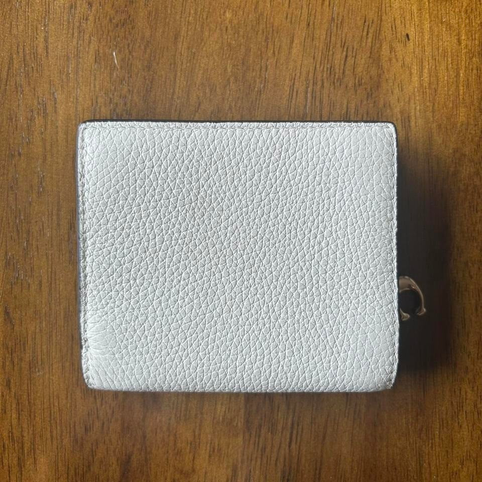 Coach Snap Wallet in Pebble Leather White C2862 Small Bifold Coin Purse