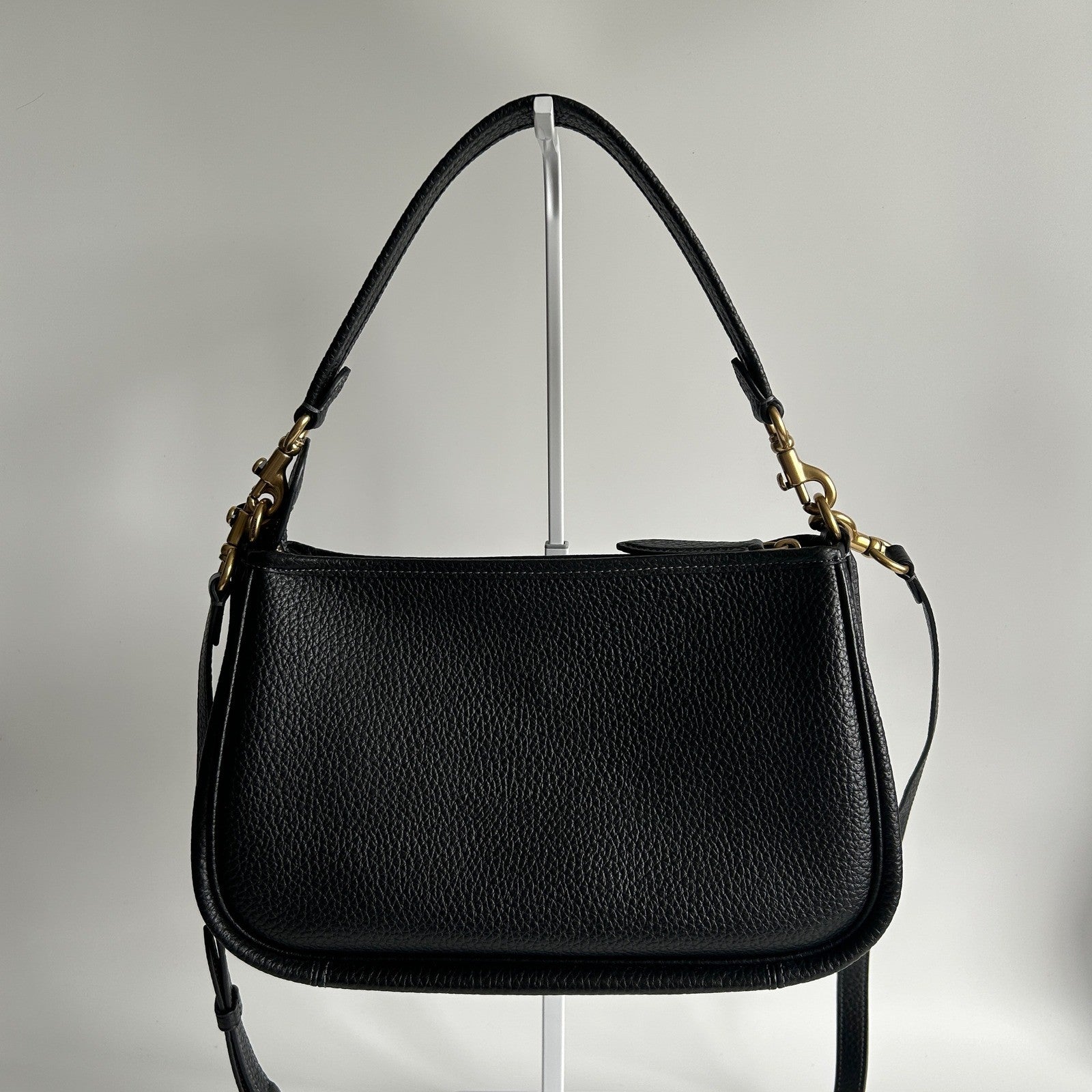 Coach Cary Black Pebbled Leather Crossbody Shoulder Bag CC437 Excellent