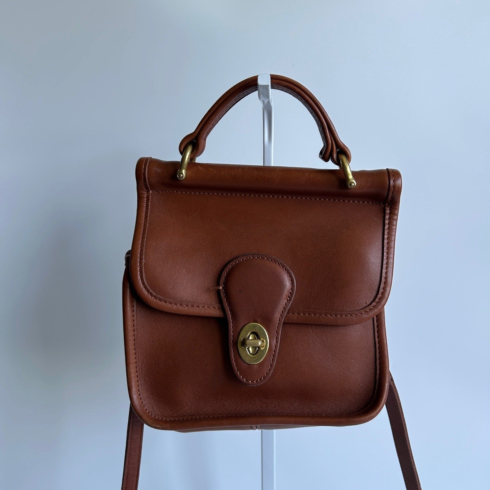 Coach Winnie 9023 British Tan Leather Crossbody Bag Good