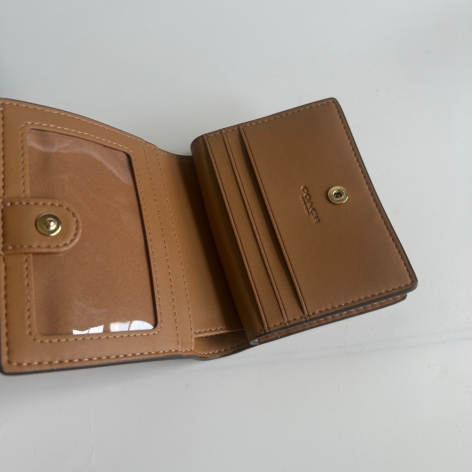 Coach Snap Wallet Khaki Saddle Signature Canvas Bifold Wallet Excellent