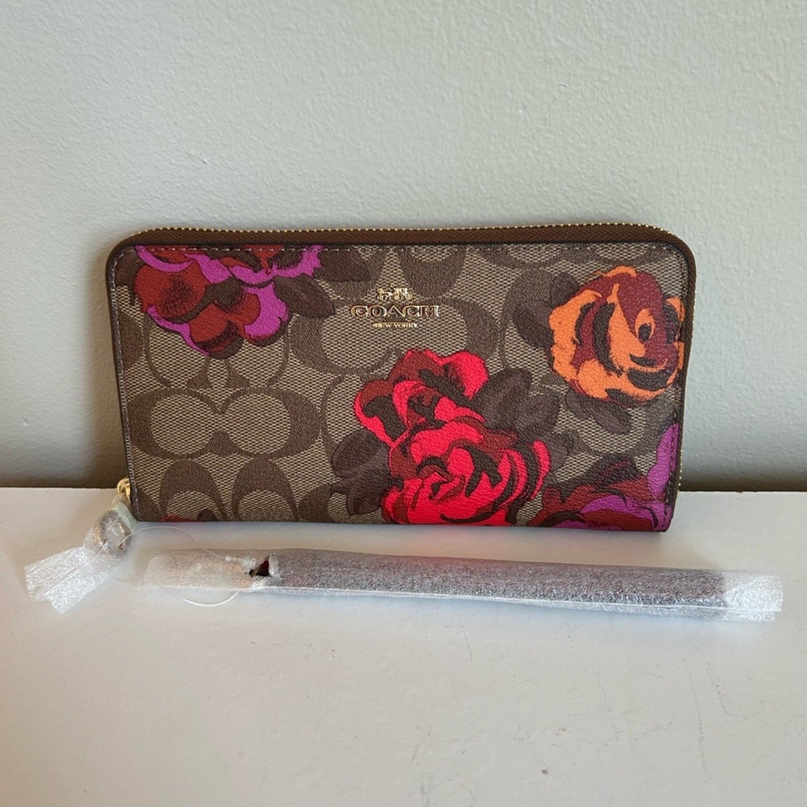 Coach Accordion Zip Rose Print Tan Signature Canvas Wallet NEW