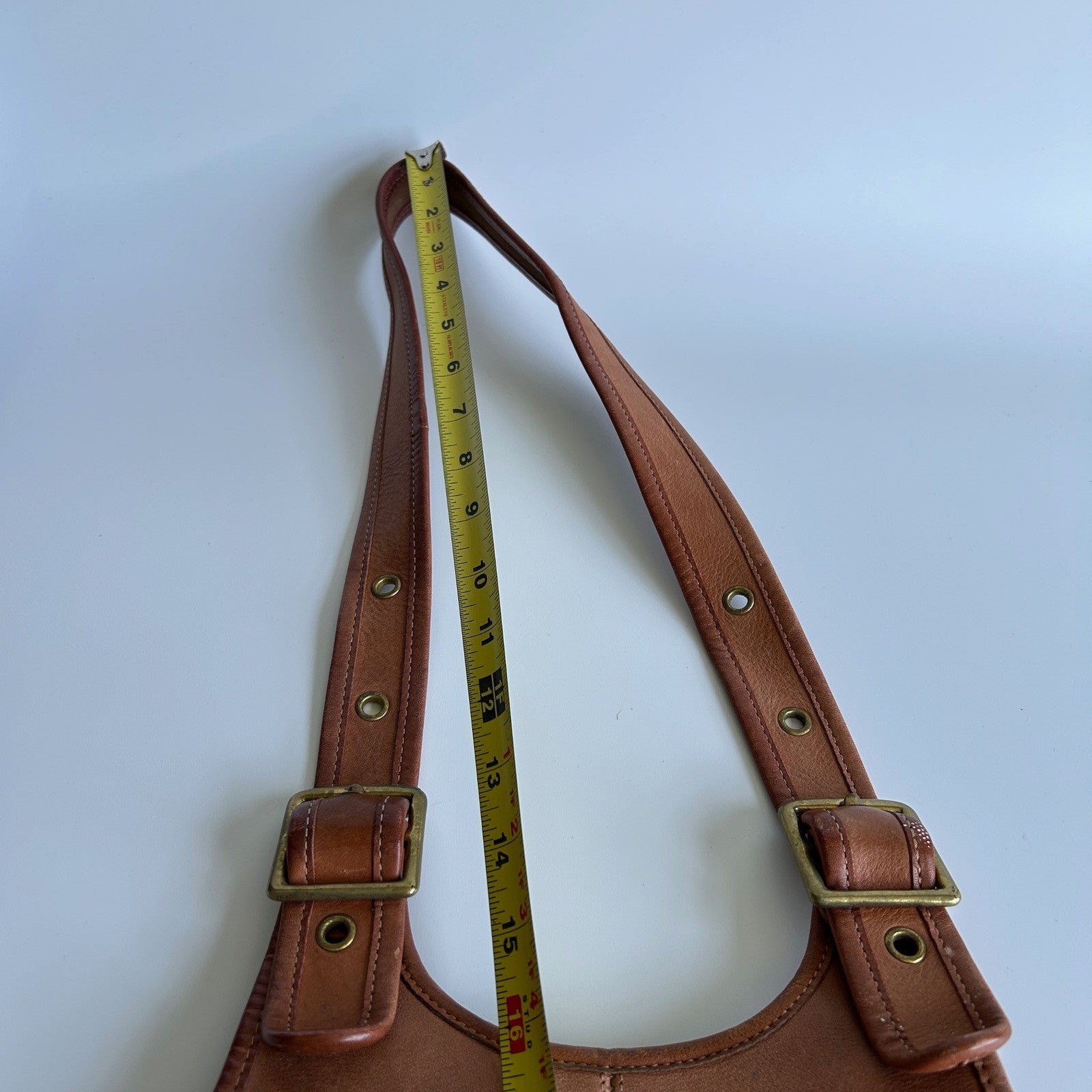 Coach Crescent Saddle 9235 British Tan Leather Shoulder Bag Good