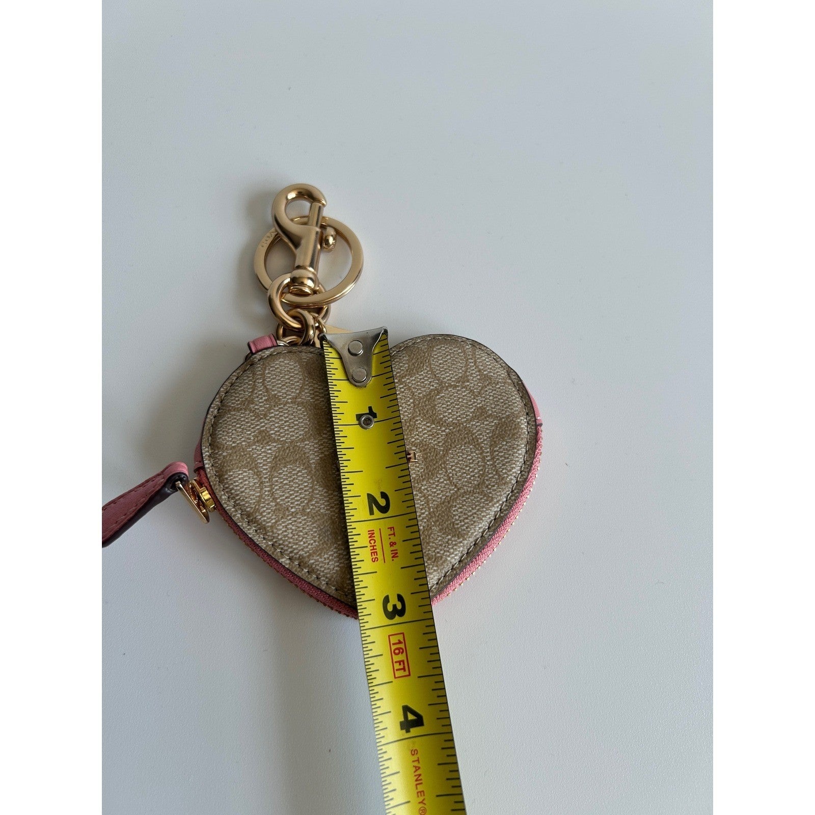 Coach Heart Coin Case Khaki Pink Signature Canvas Leather Bag Charm Excellent