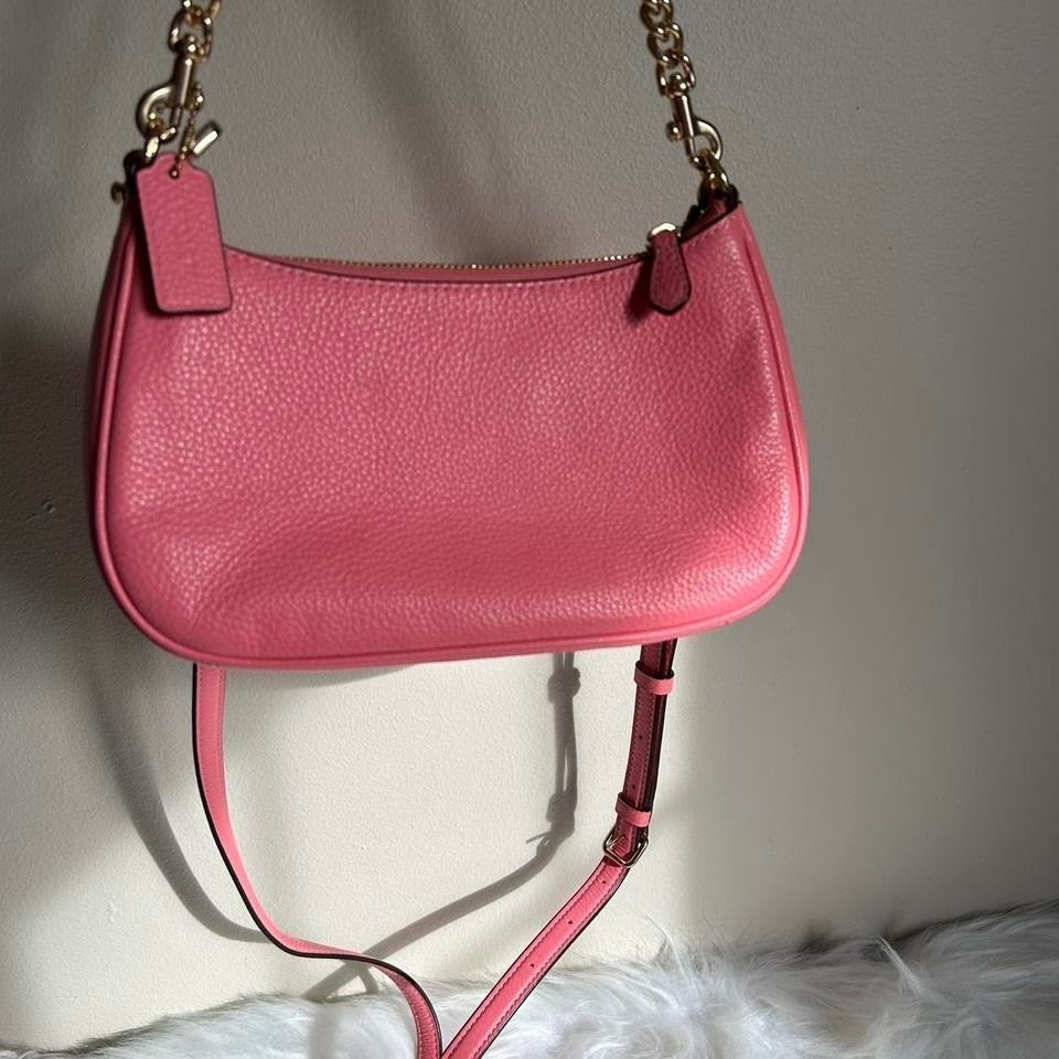 Coach Teri Pink Pebbled Leather Shoulder Bag Excellent