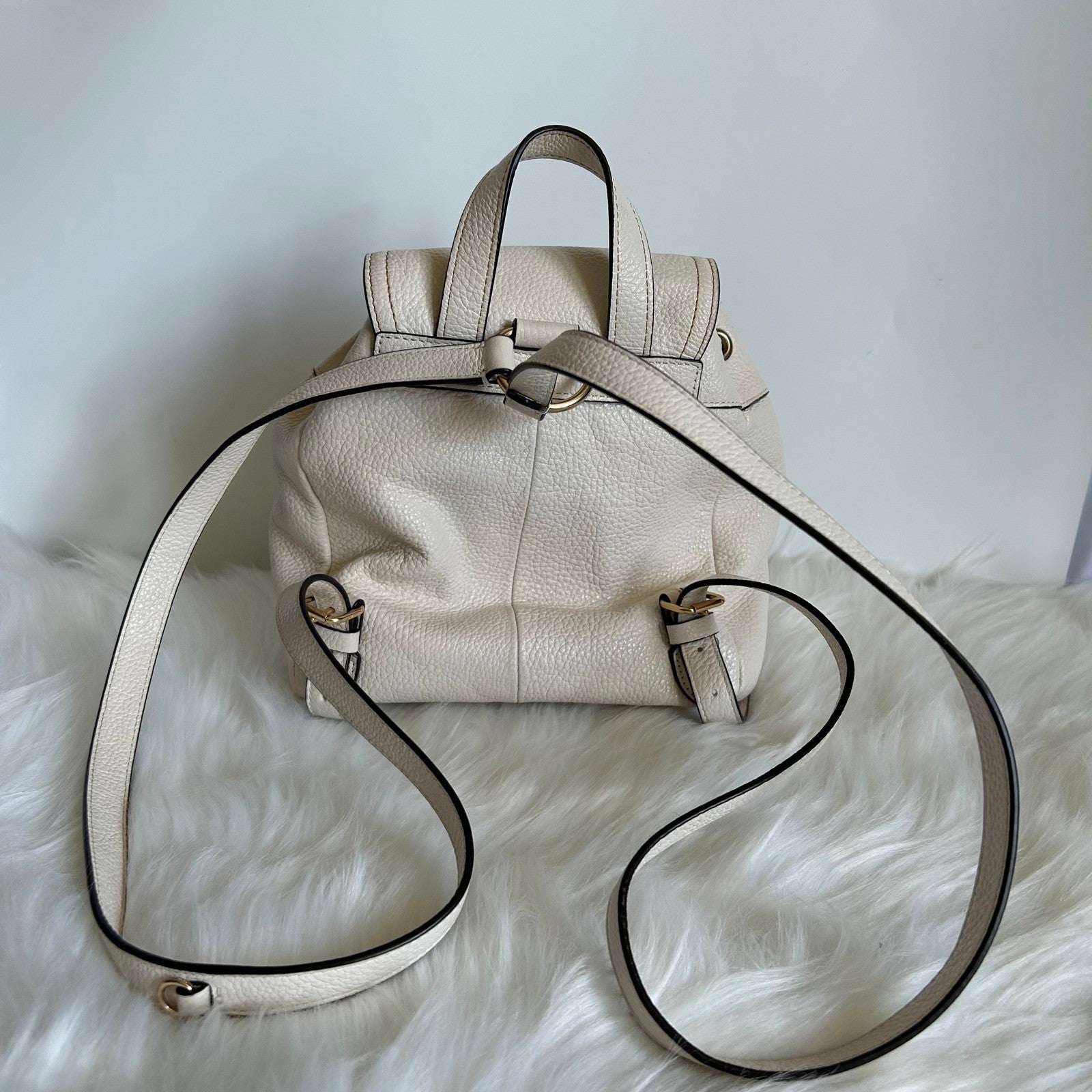 Coach Pennie Mini Backpack 22 Chalk White Pebbled Leather C4121 Good