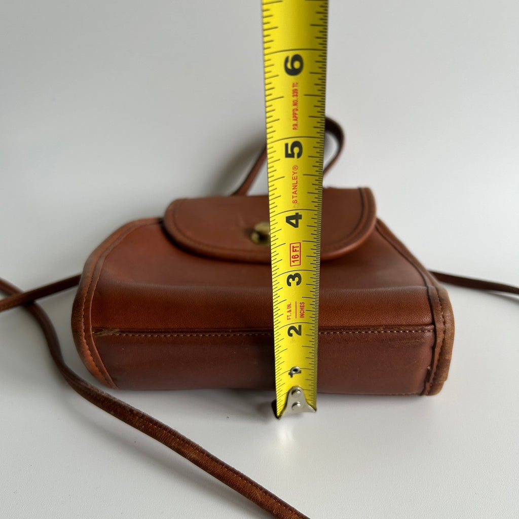Coach Derby 9904 British Tan Glovetanned Leather Crossbody Bag Good