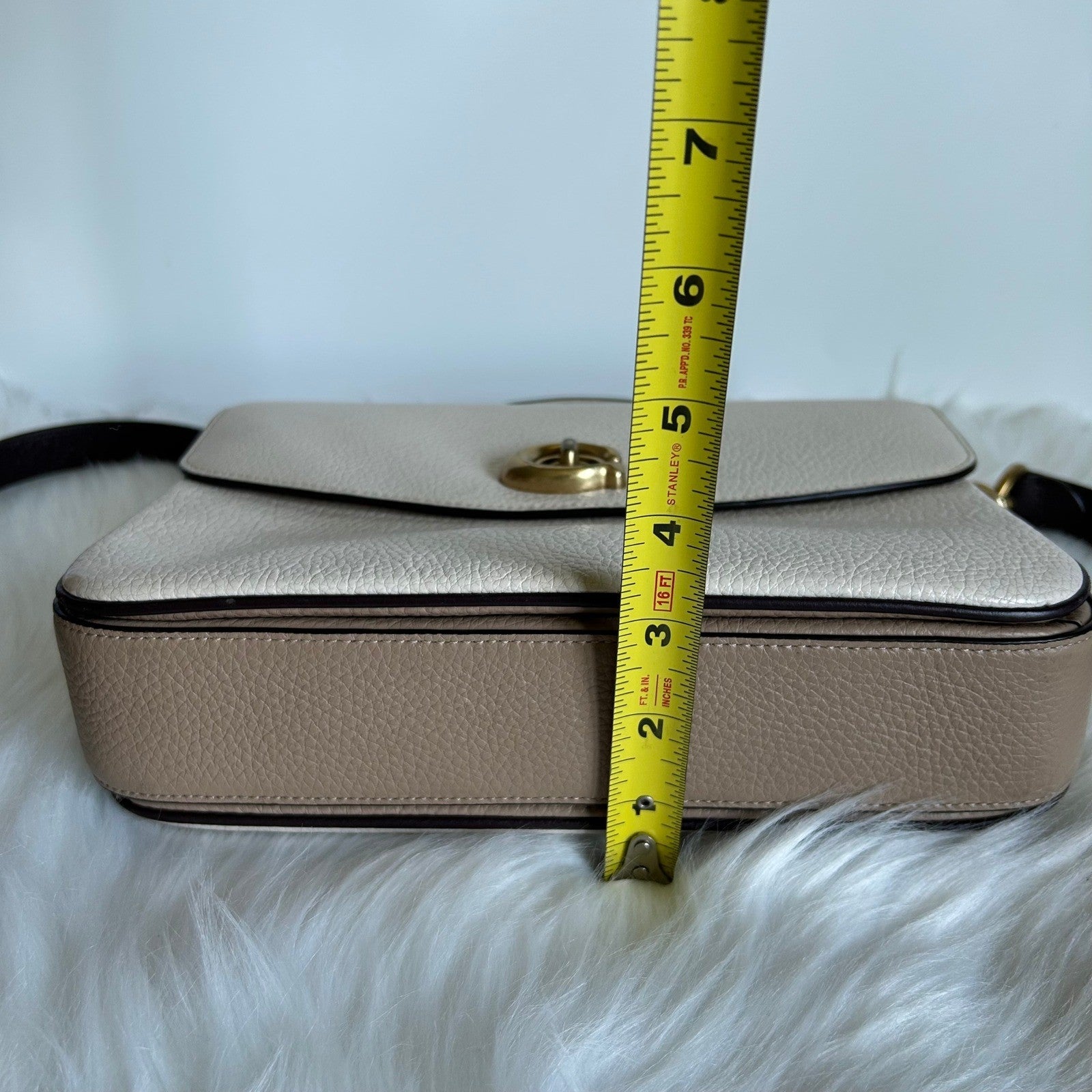 Coach Cassie 19 Chalk White Pebbled Leather Crossbody Bag Fair
