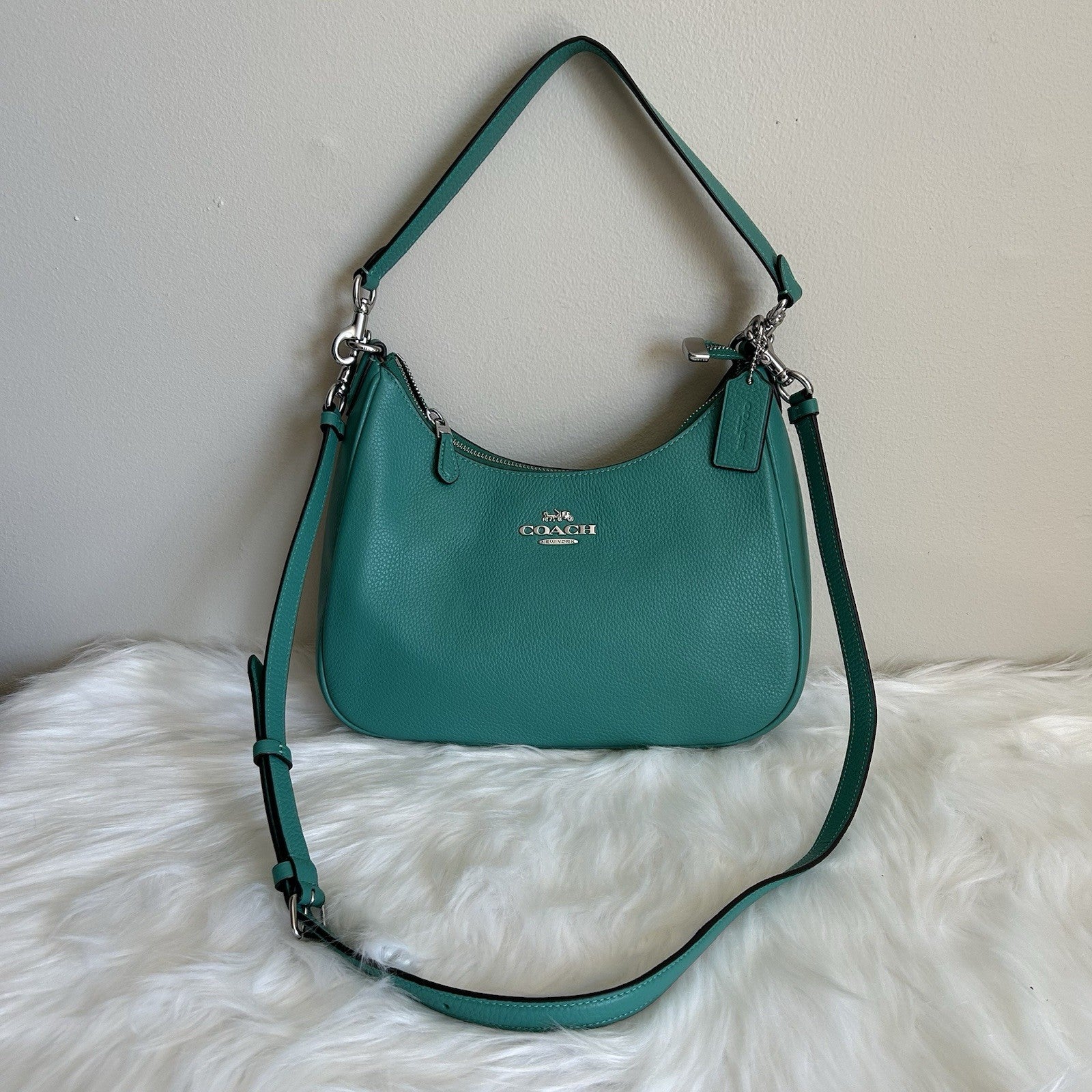 Coach Teri Hobo Teal Pebbled Leather Shoulder Bag Excellent