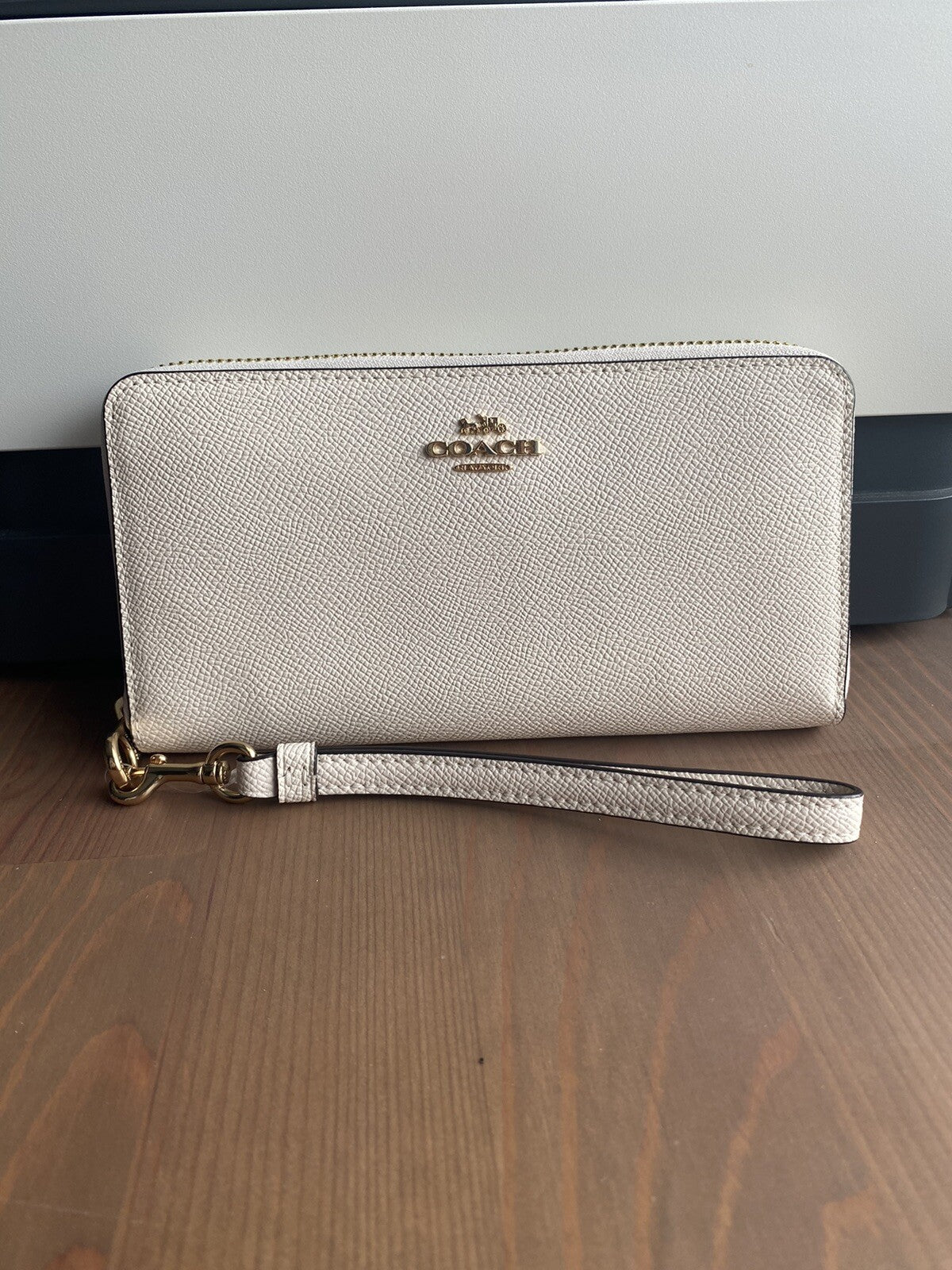 NWT Coach Long Zip Around Wallet in Chalk White Leather C3441