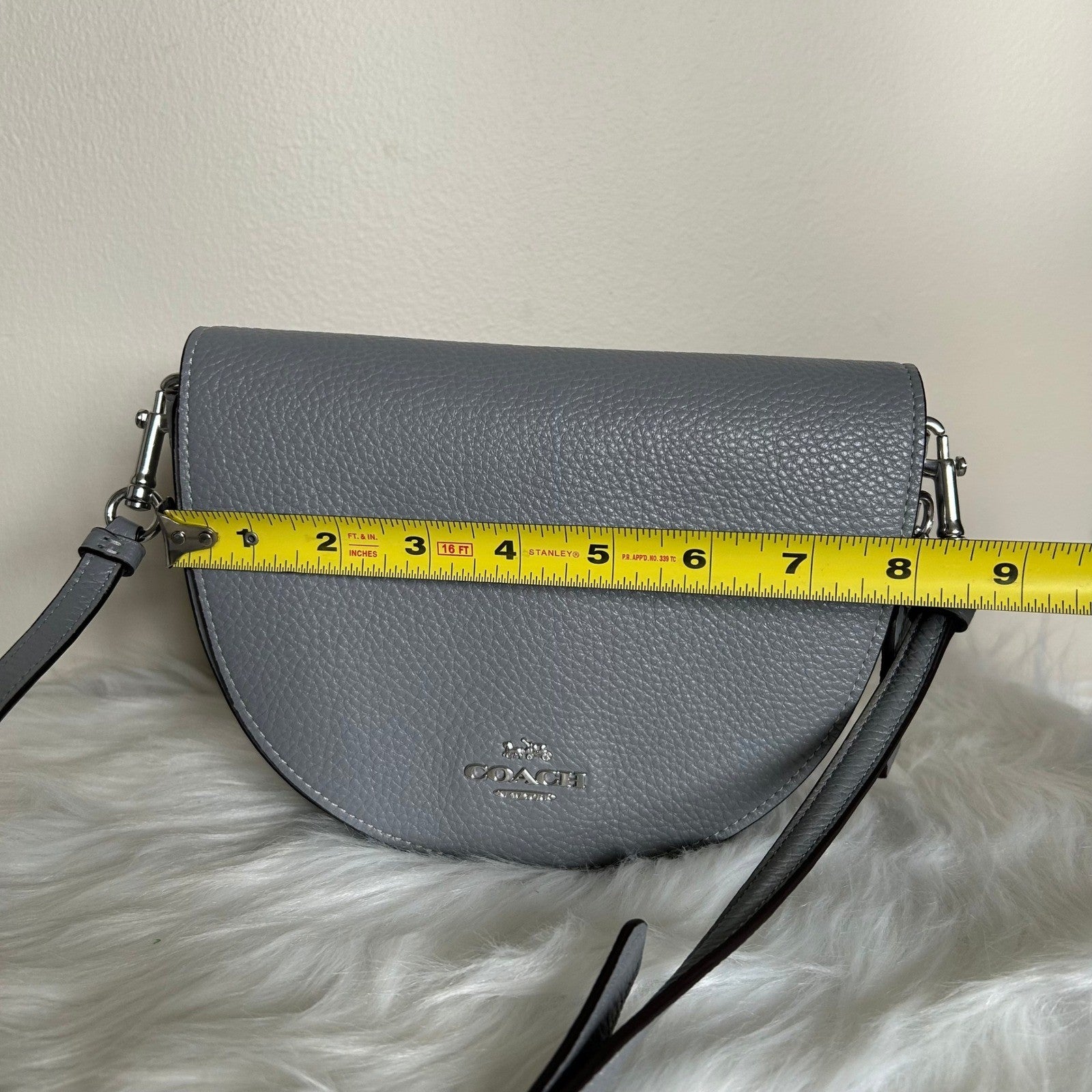 Coach Ellen Grey Pebbled Leather Crossbody Bag Excellent