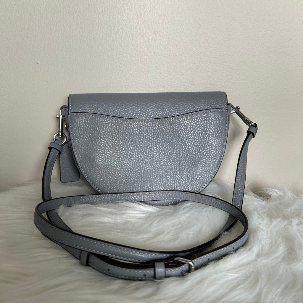 Coach Ellen Grey Pebbled Leather Crossbody Bag Excellent