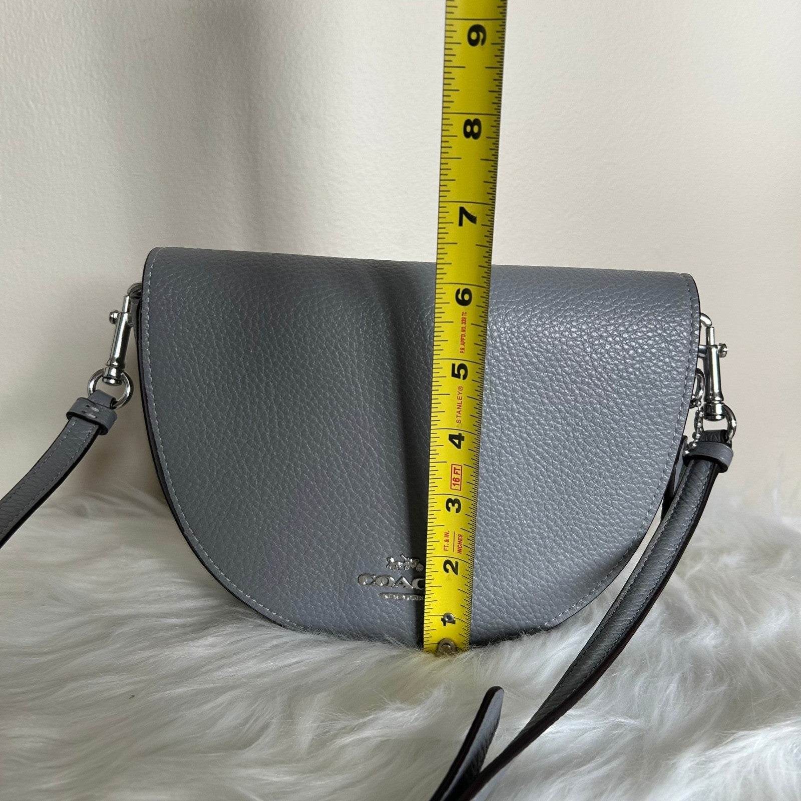 Coach Ellen Grey Pebbled Leather Crossbody Bag Excellent