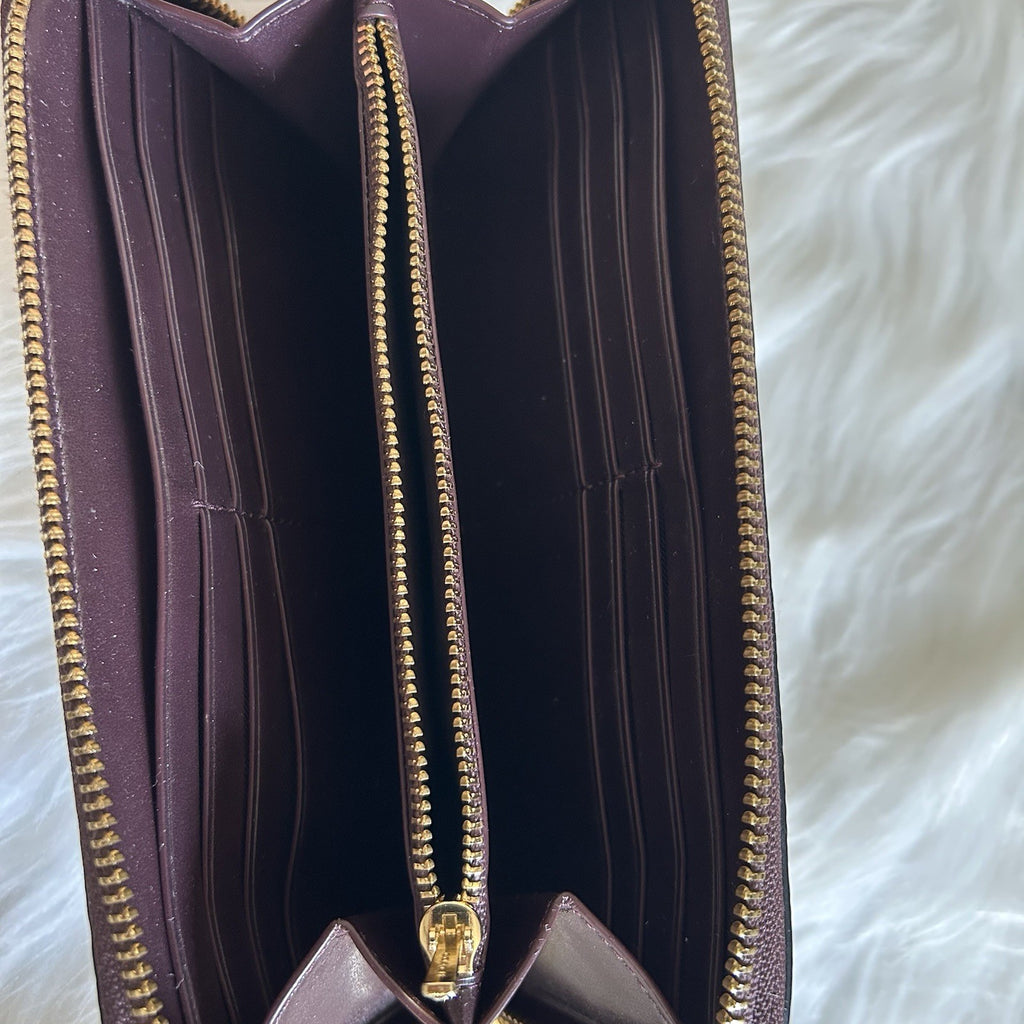 Coach Accordion Zip Dark Berry Pebbled Leather Wallet Excellent