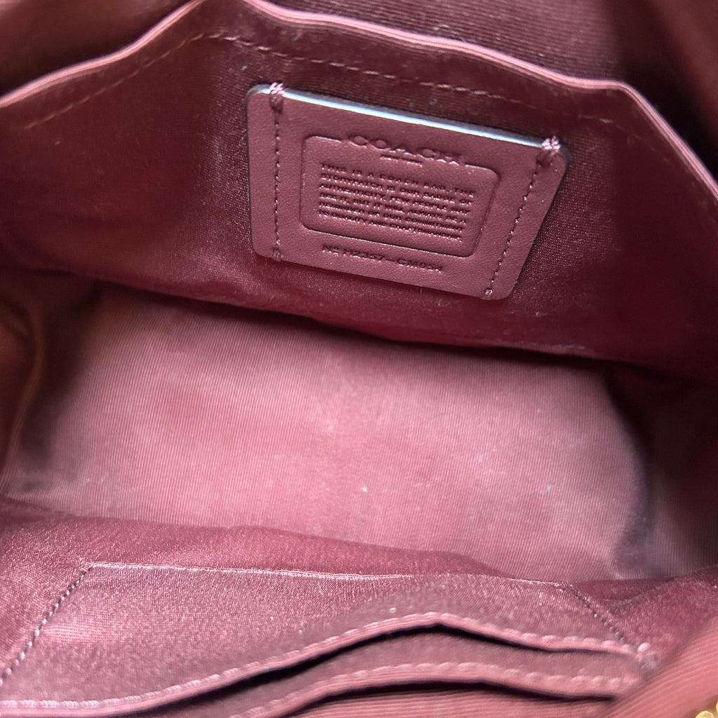 Coach Teri Pink Signature Leather Shoulder Bag Excellent