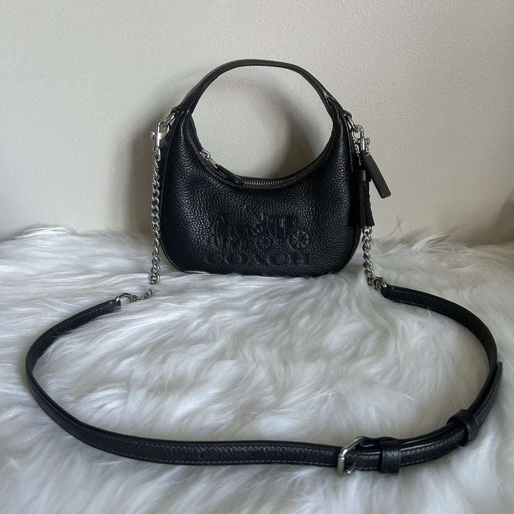 Coach Carmen Black Pebbled Leather Shoulder Bag Excellent