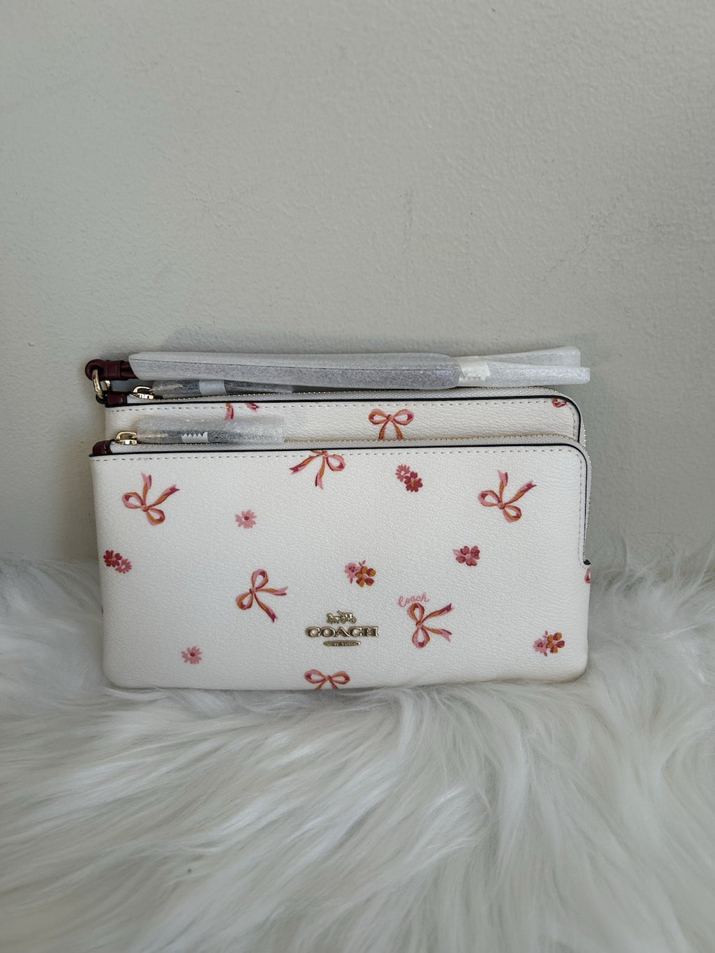 NWT Coach Double Zip Wallet With Bow Print