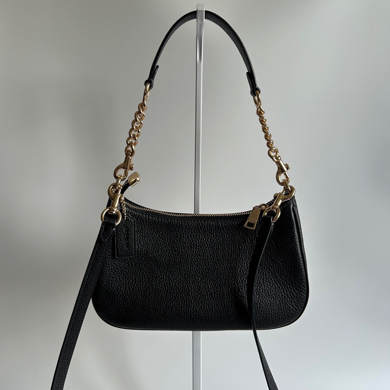 Coach Teri Black Pebbled Leather Shoulder Bag CV934 Excellent