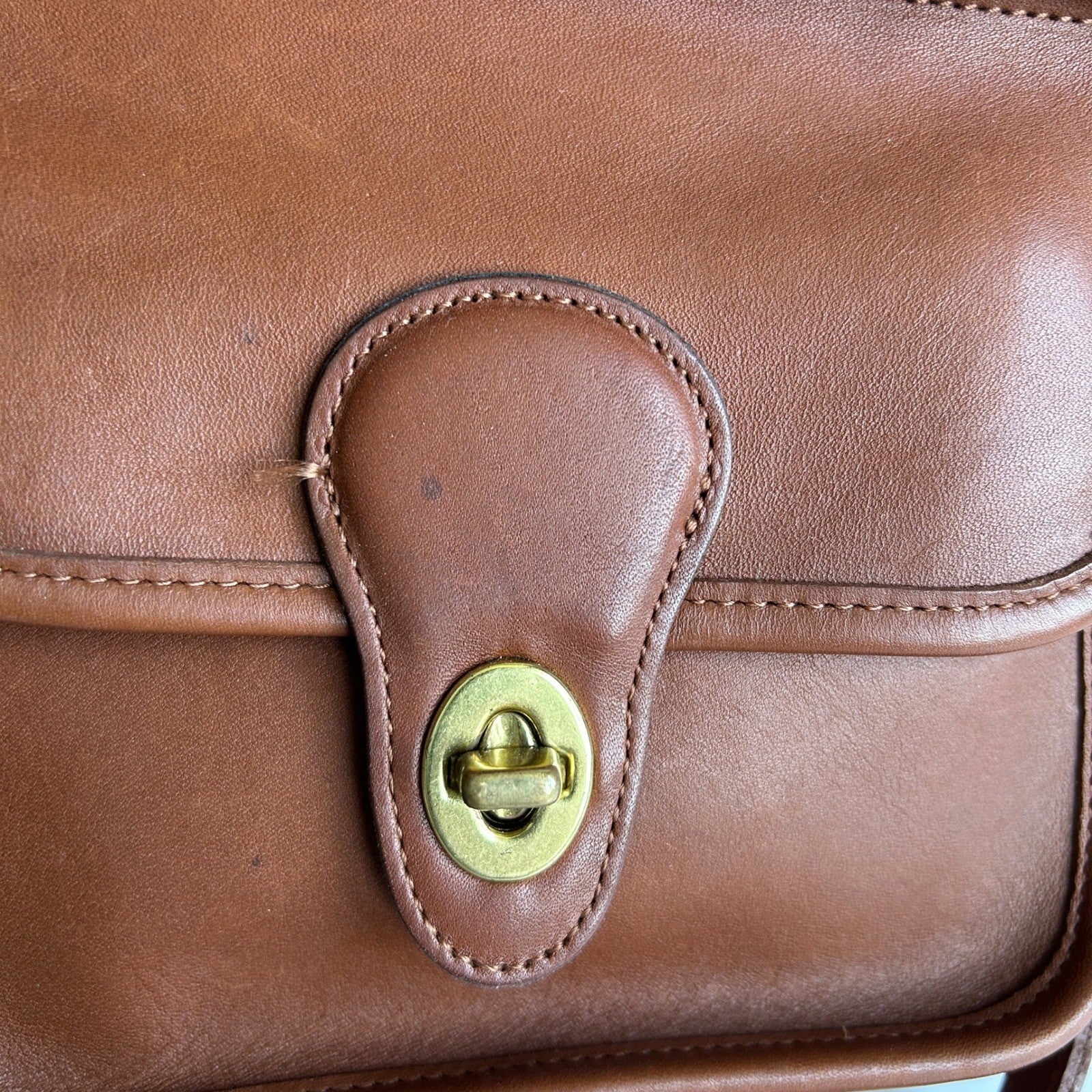 Coach Winnie 9023 British Tan Leather Crossbody Bag Good