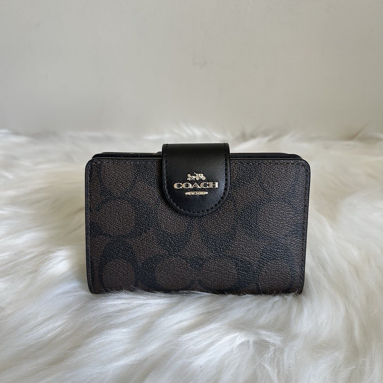 Coach Medium Corner Zip Brown Black Signature Canvas Leather Wallet Excellent