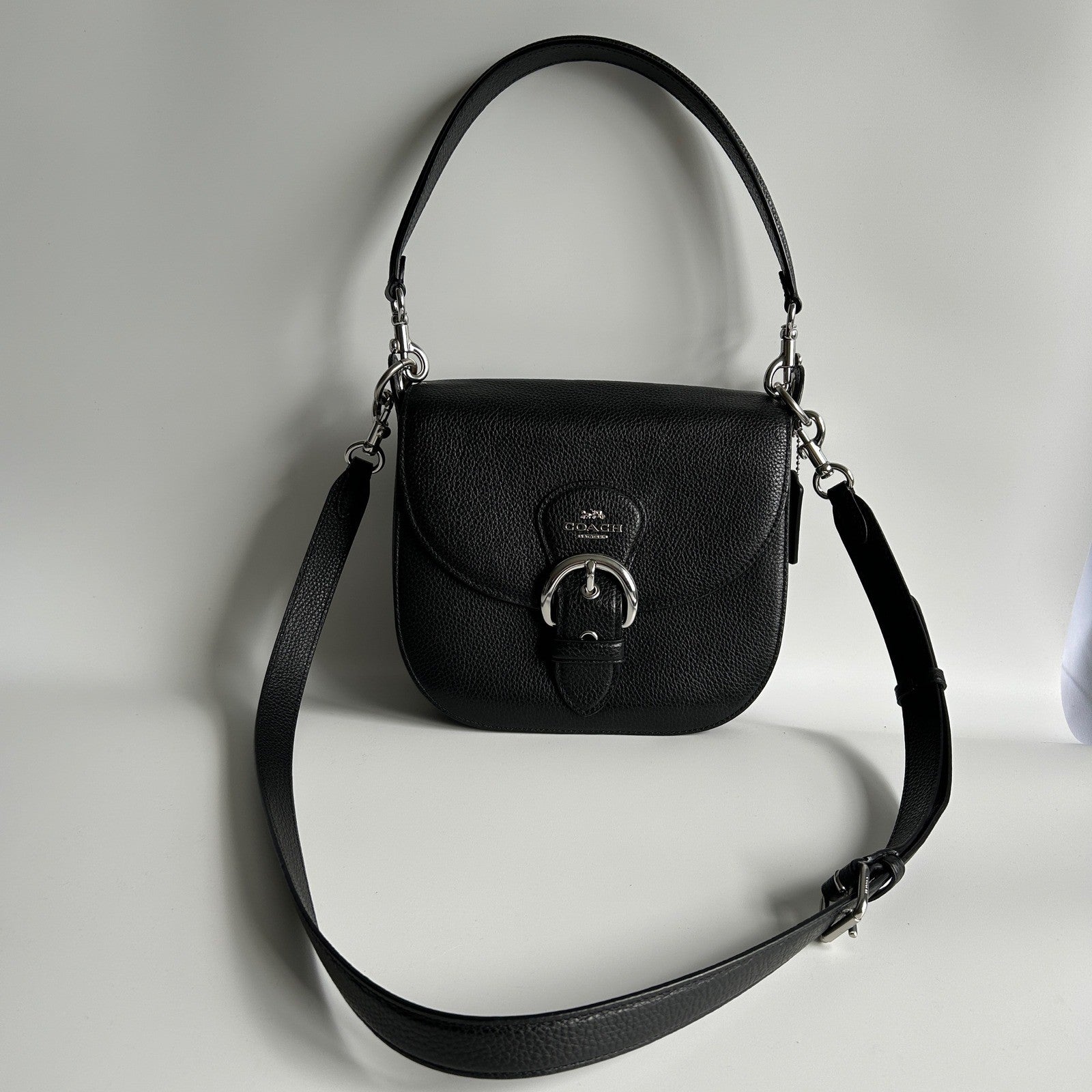 Coach Kleo Shoulder Bag 23 Black Pebbled Leather C5686 Excellent