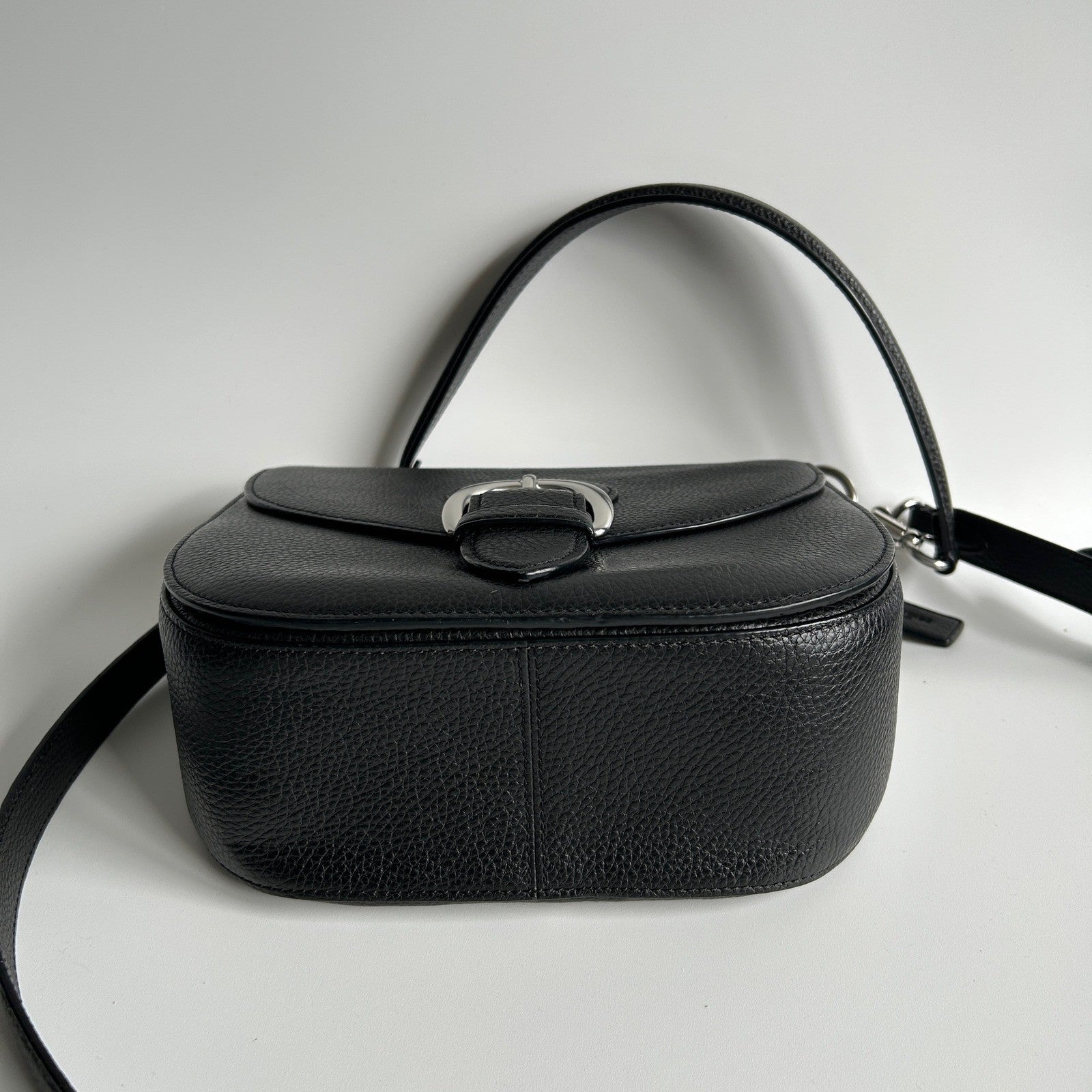 Coach Kleo Shoulder Bag 23 Black Pebbled Leather C5686 Excellent