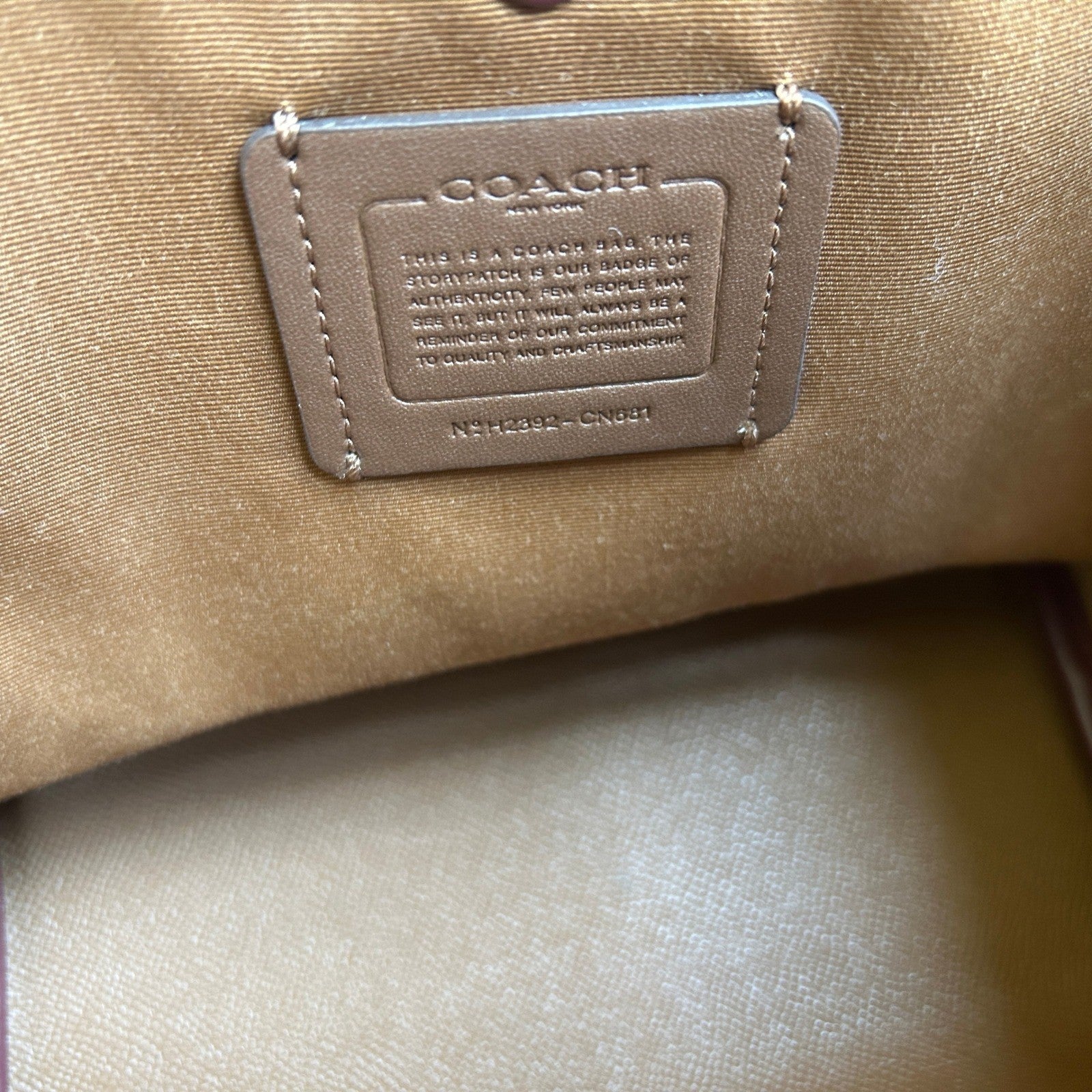 Coach Mini City Tote Chalk White Bow Floral Leather Shoulder Bag Good