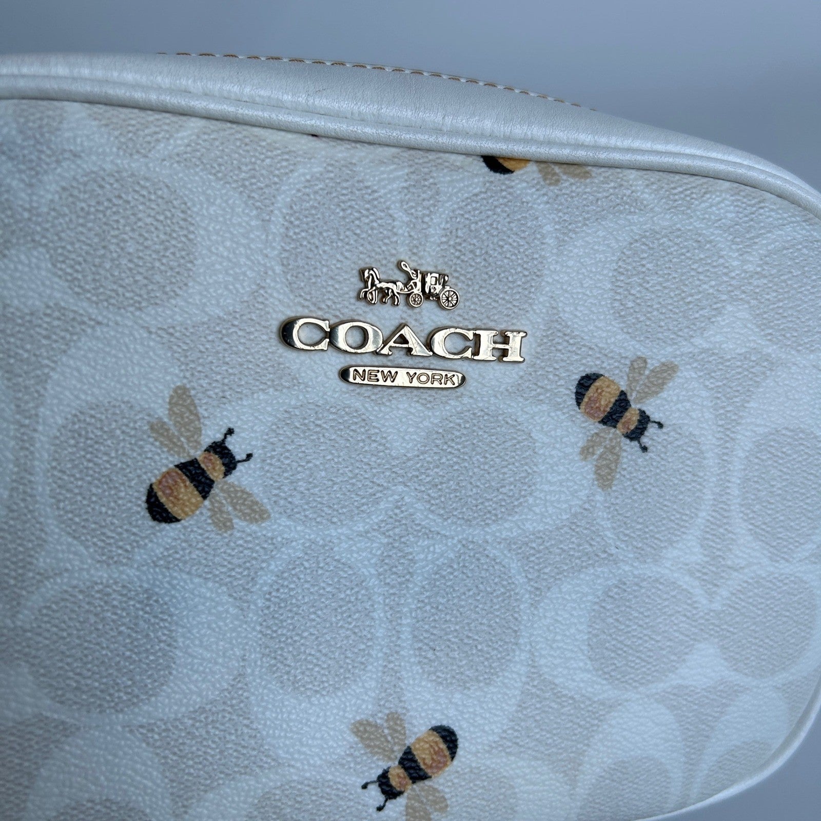 Coach Jamie Camera Bag Chalk White Bee Signature Canvas Leather Crossbody Good