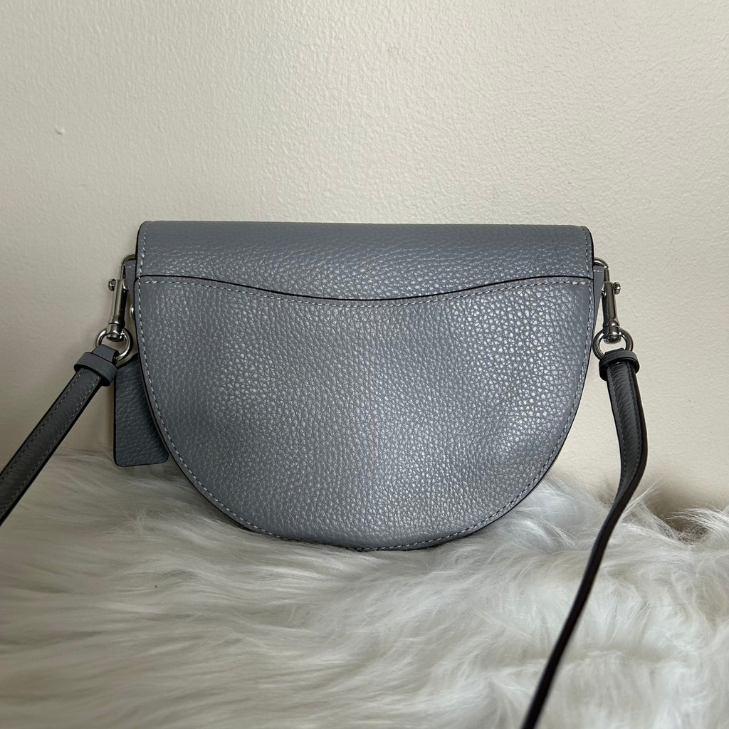 Coach Ellen Grey Pebbled Leather Crossbody Bag Excellent