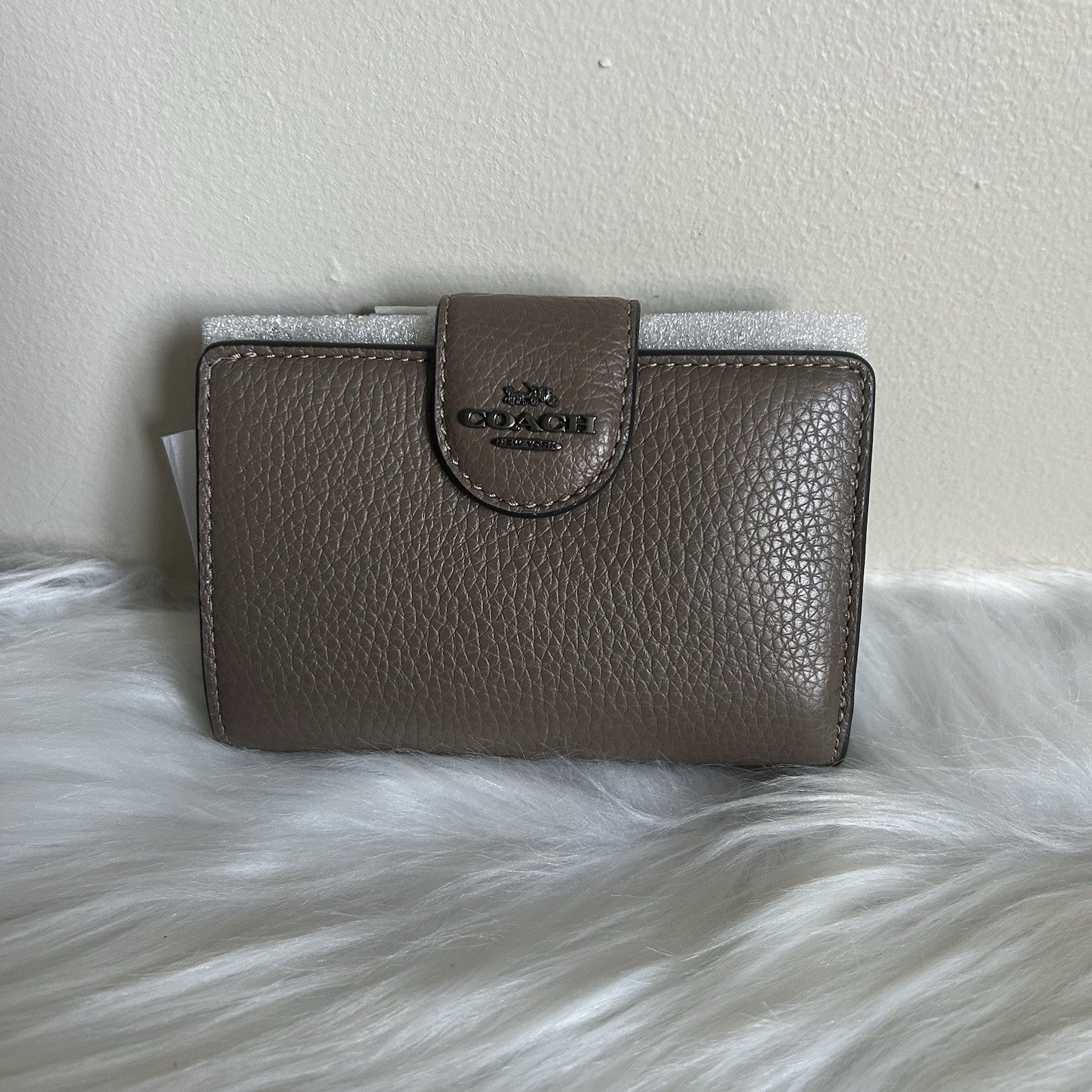 Coach Medium Corner Zip Wallet Pebbled Leather Dark Stone C8041 New