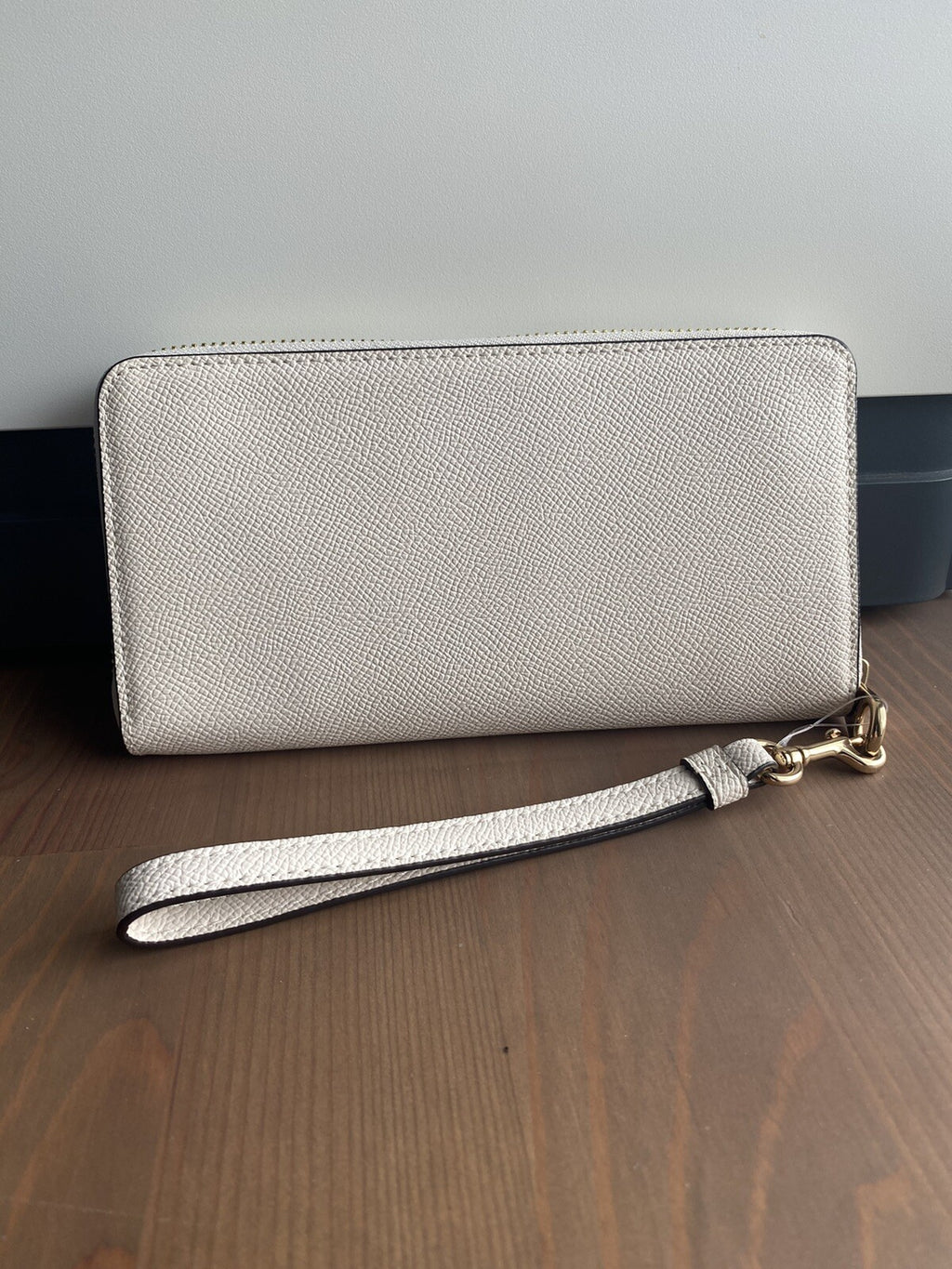 NWT Coach Long Zip Around Wallet in Chalk White Leather C3441