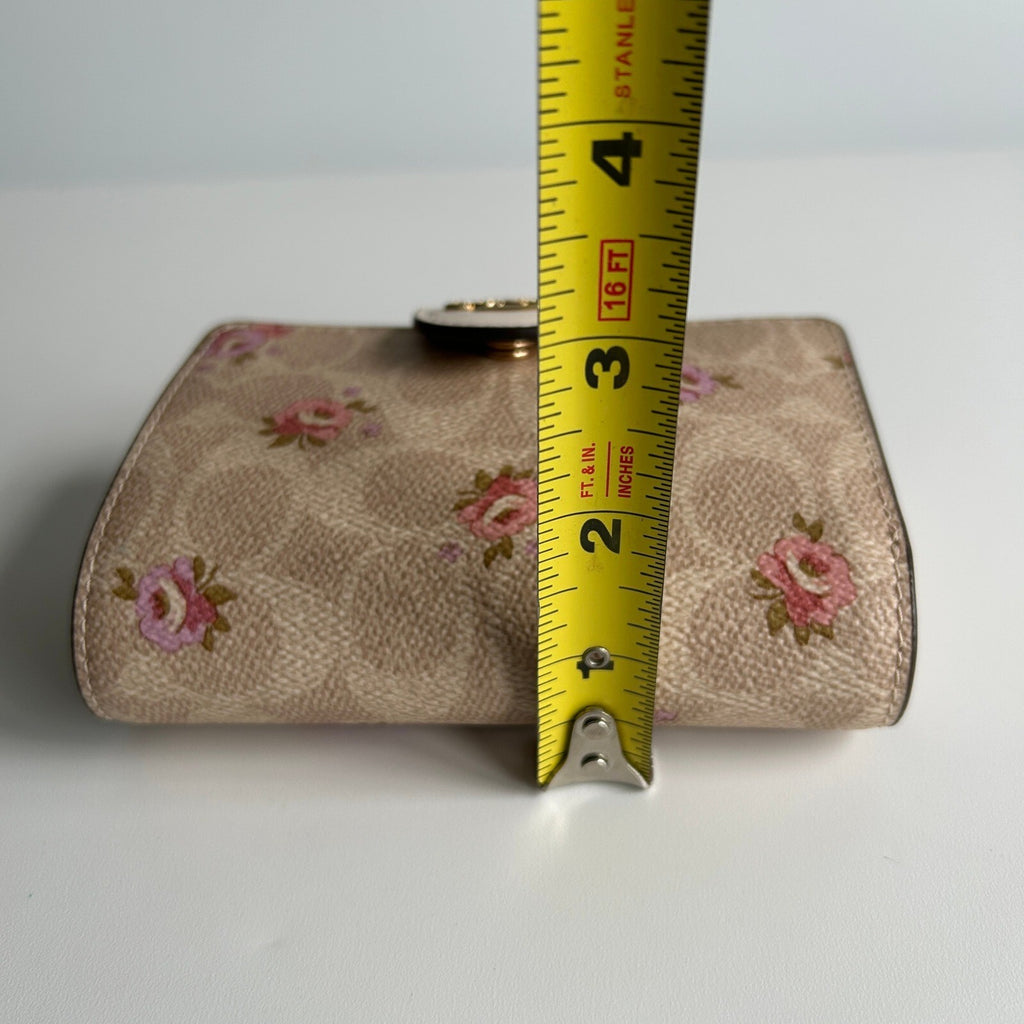 Coach Medium Corner Zip Wallet Signature Floral Sand Multi Canvas Leather CAR13