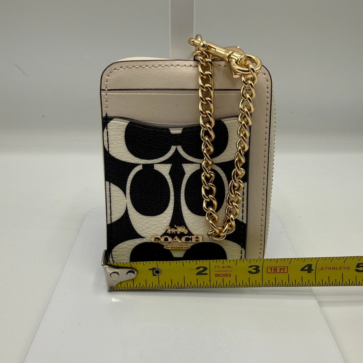 Coach Zip Card Case Black White Signature Canvas Leather Wallet CP468