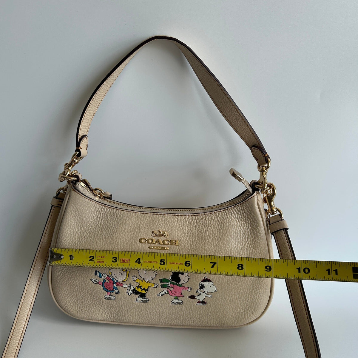 Coach x Peanuts Teri Ivory Leather Snoopy Friends Shoulder Bag CE861