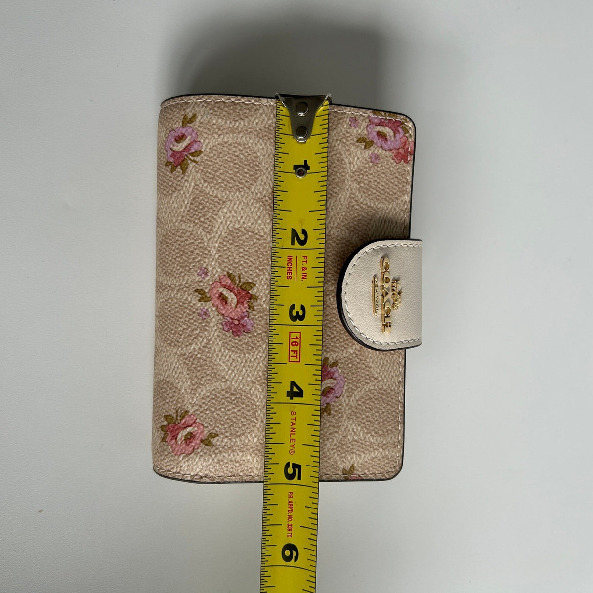 Coach Medium Corner Zip Wallet Signature Floral Sand Multi Canvas Leather CAR13