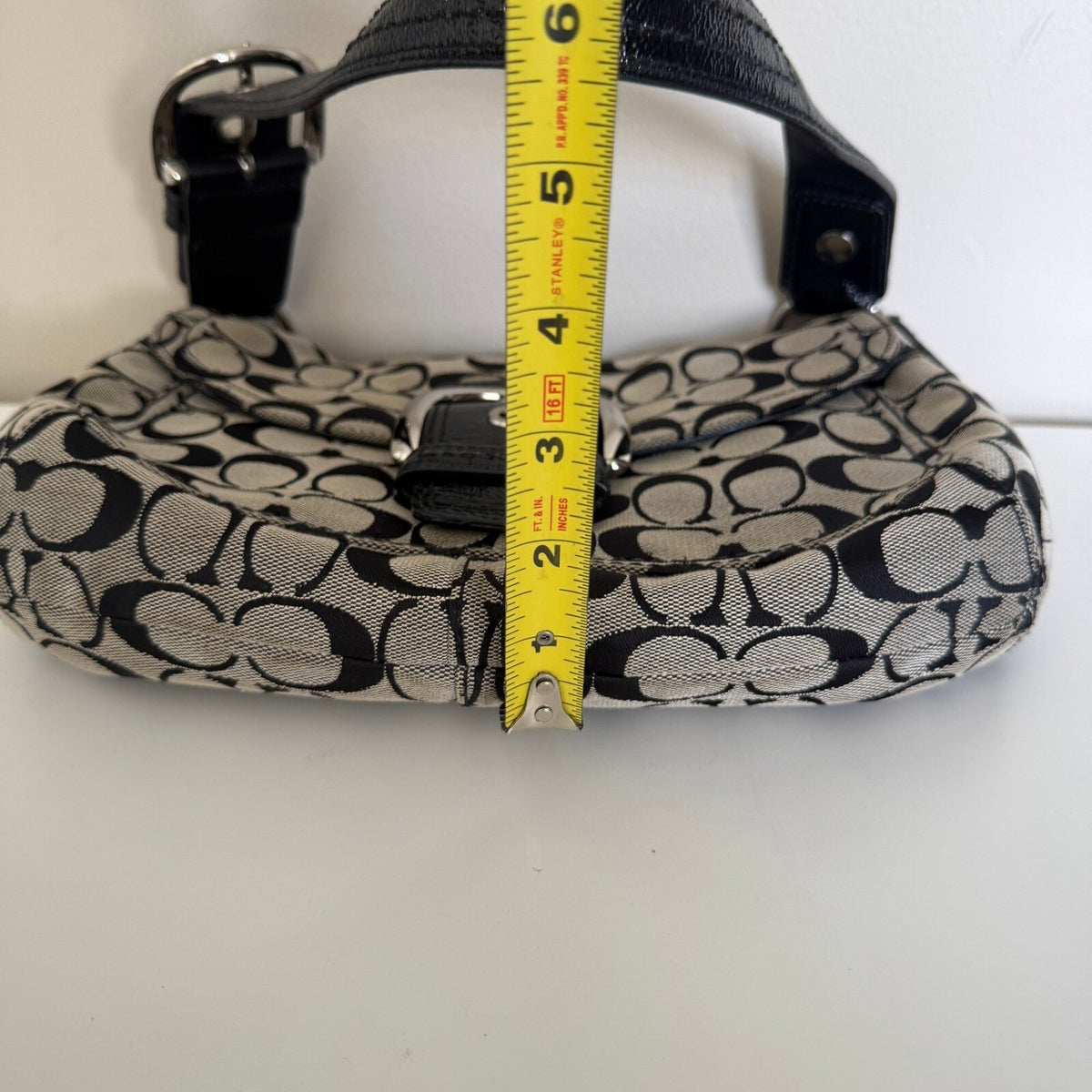 Coach Soho Shoulder Bag Black Gray Jacquard Canvas 11860 Buckle Flap Hobo