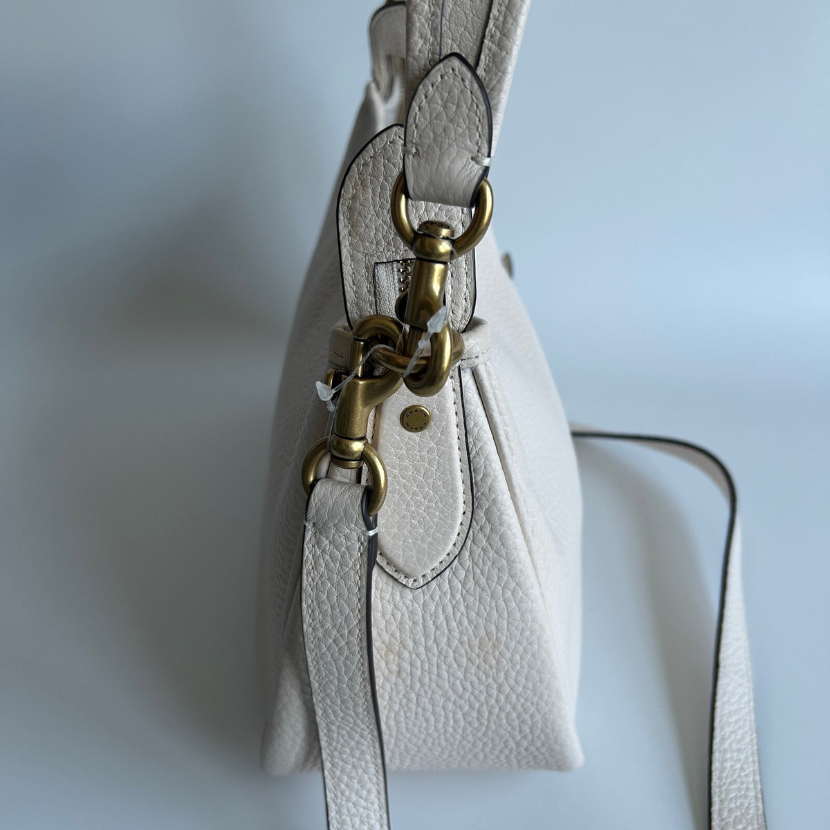 Coach Cary Crossbody Bag Chalk Pebble Leather Shoulder Bag CC437