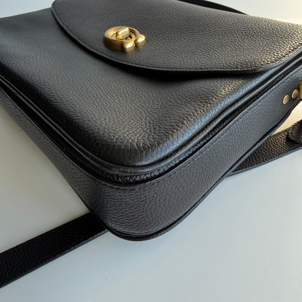 Coach Cassie 19 Black Polished Pebble Leather Crossbody Bag CV437