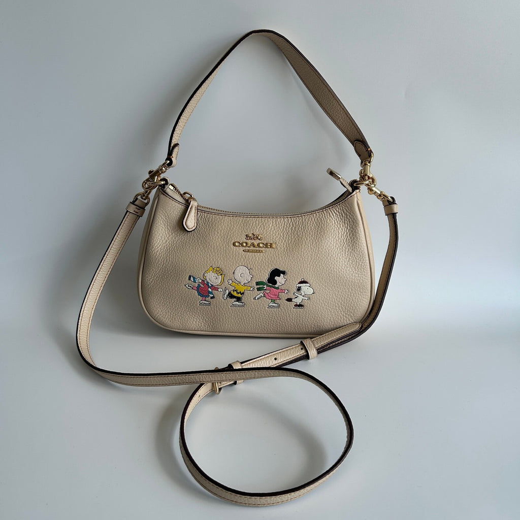 Coach x Peanuts Teri Ivory Leather Snoopy Friends Shoulder Bag CE861