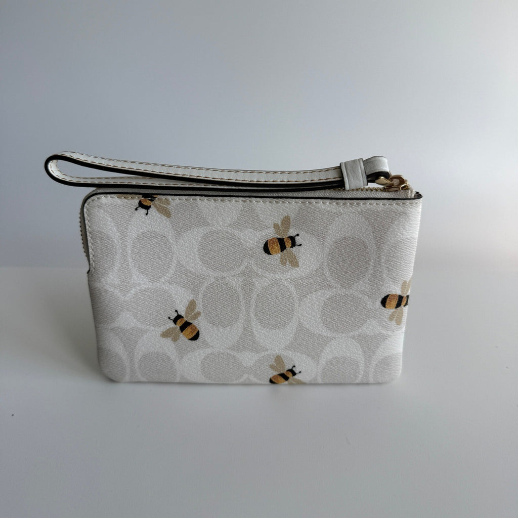Coach Corner Zip Wristlet Glacier White Signature Canvas Bee Print C8674