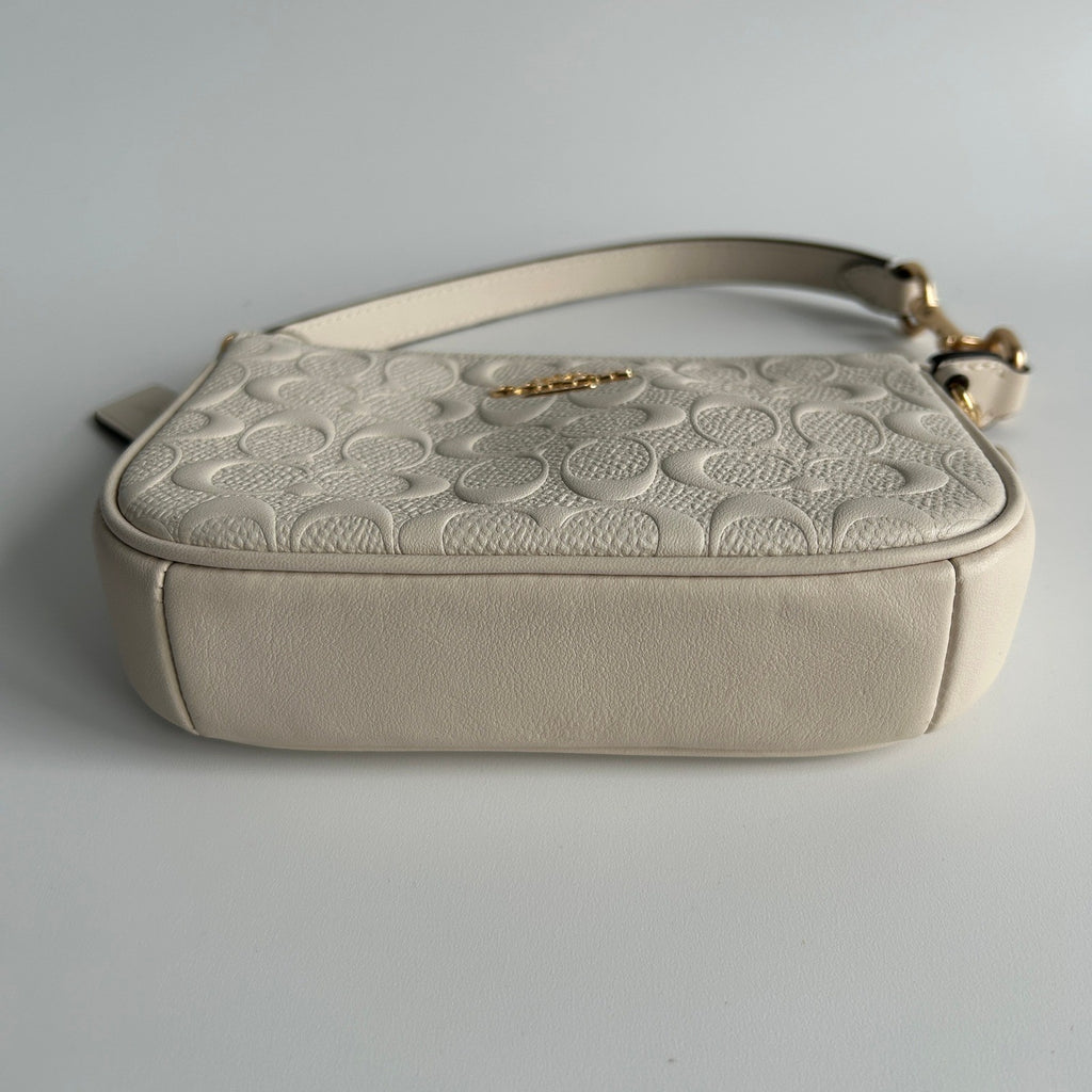 Coach Nolita 15 Chalk White Signature Leather Wristlet Excellent2