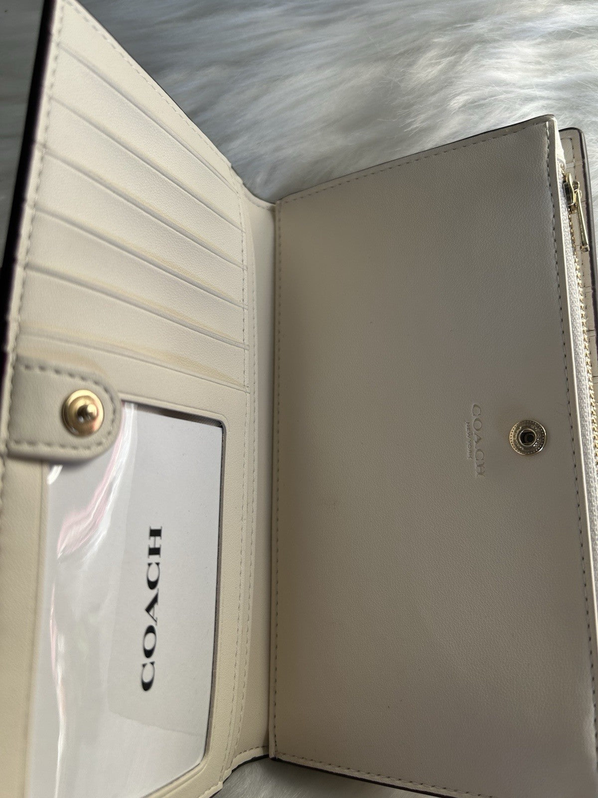 Coach Slim Wallet Chalk White Signature Canvas Leather C4452 Excellent3