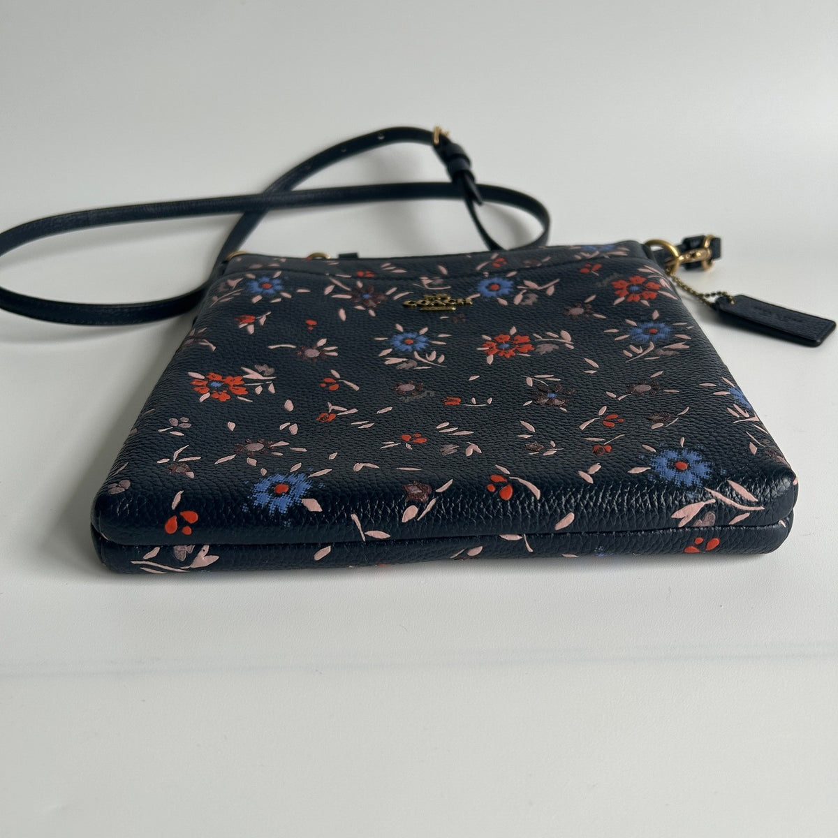 Coach Kitt Messenger Wildflower Navy Pebbled Leather Crossbody Bag Excellent3