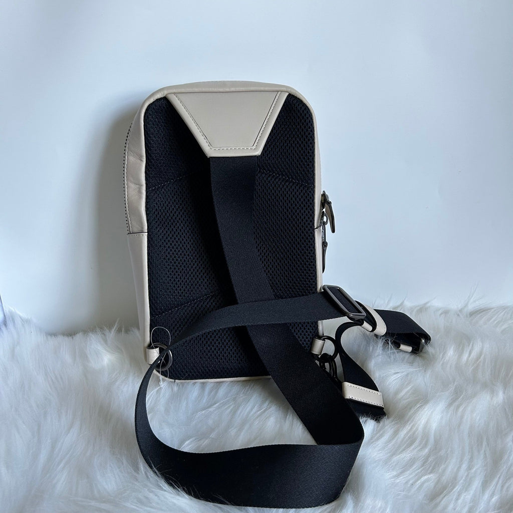 Coach Sullivan Crossbody Chalk White Signature Leather CJ670 Excellent2