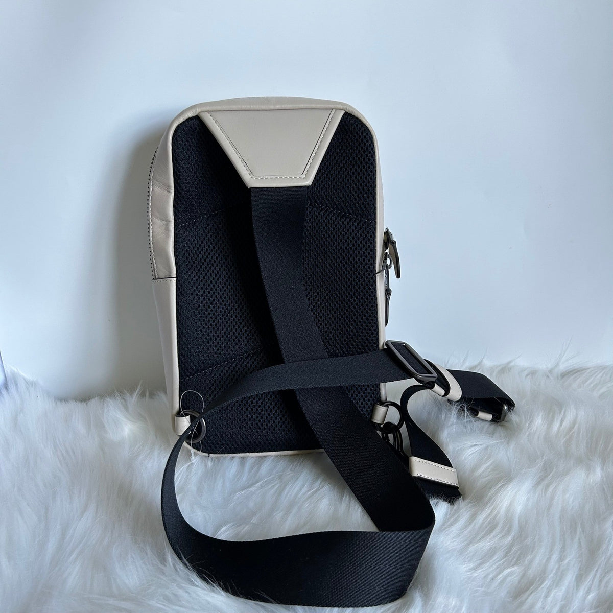 Coach Sullivan Crossbody Chalk White Signature Leather CJ670 Excellent2