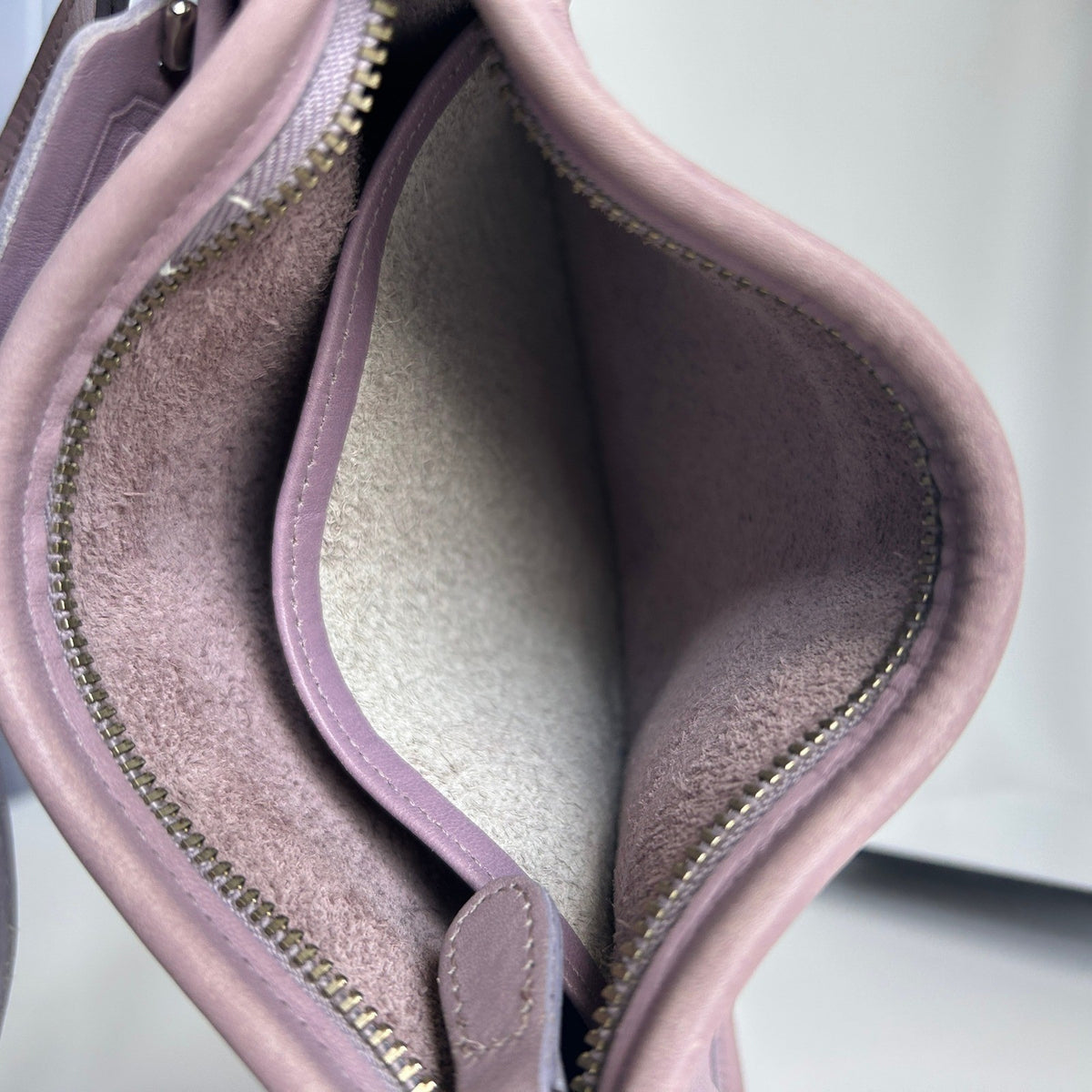 Coach Swinger 20 Purple Glove Tanned Leather Crossbody Bag 9031 Excellent2