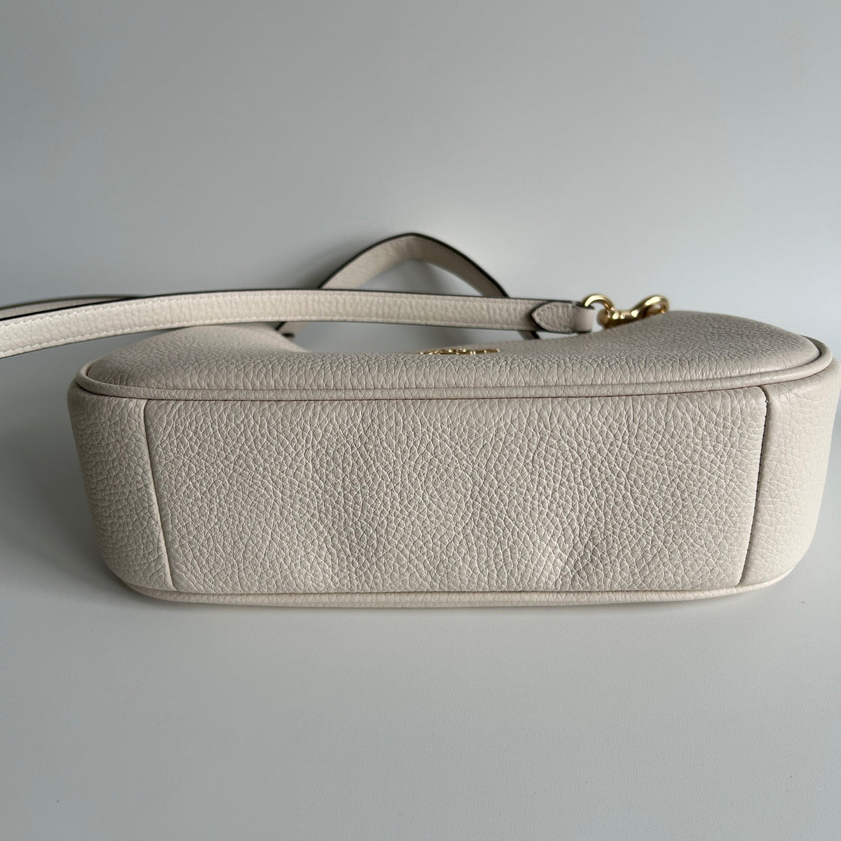 Coach Teri Chalk White Pebbled Leather Shoulder Bag CV934 Excellent3