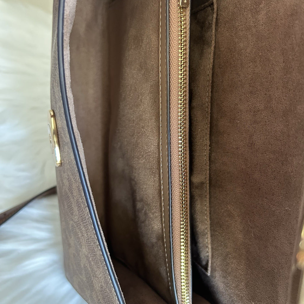 Coach Eliza Brown Signature Canvas Leather Shoulder Bag Excellent5
